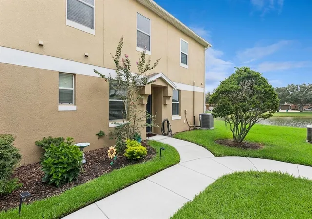 Listing Photo 4 - Condo for sale in building located at 1668 Scarlet Oak Loop, WINTER GARDEN, FL 34787 - Unit #C
