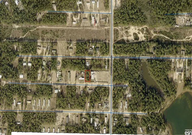 3rd image of E Fernwood Ct, Defuniak Springs, FL 32433 | MLS# A4701159