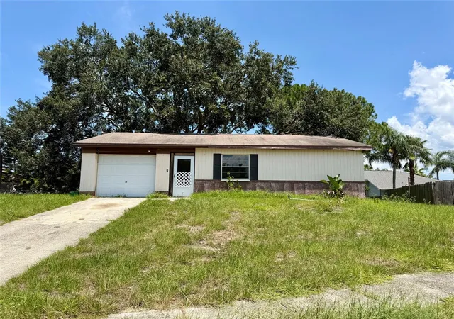 Photo 1 of Sale Pending at 1306 Dukes Dr, Tarpon Springs, FL 34689 | MLS# TB8533081 | Listing updated on 2026-08-27