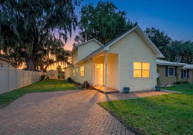 1st image of 506 Lake St, Inverness, FL 34450 | MLS# OM729247