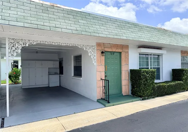 Photo 1 of Single family home for sale at 7847 39th Terrace N, Saint Petersburg, FL 33709 | MLS# TB8533087 | Listing updated on 2026-08-14