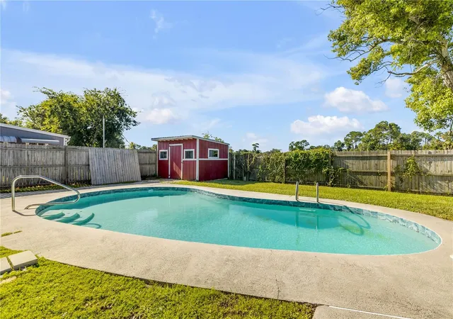 Photo 2 of Single family home for sale at 709 Tarry Town Trl, Port Orange, FL 32127 | MLS# NS1088845 | Listing updated on 2026-10-06