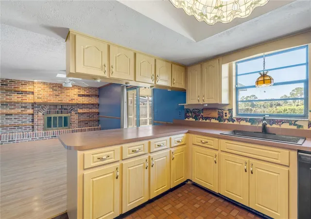 Photo 4 of Single family home for sale at 709 Tarry Town Trl, Port Orange, FL 32127 | MLS# NS1088845 | Listing updated on 2026-10-06