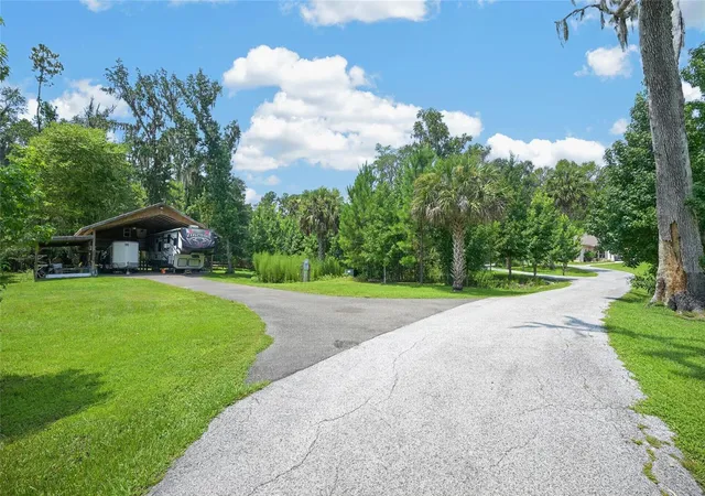 Photo 3 of Single family home for sale at 19040 NW 88th Avenue Rd, Reddick, FL 32686 | MLS# G5115590 | Listing updated on 2026-07-31