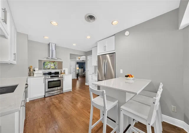 Photo 4 of Single family home for sale at 433 Gilbert Rd, Winter Park, FL 32792 | MLS# O6428430 | Listing updated on 2026-10-06