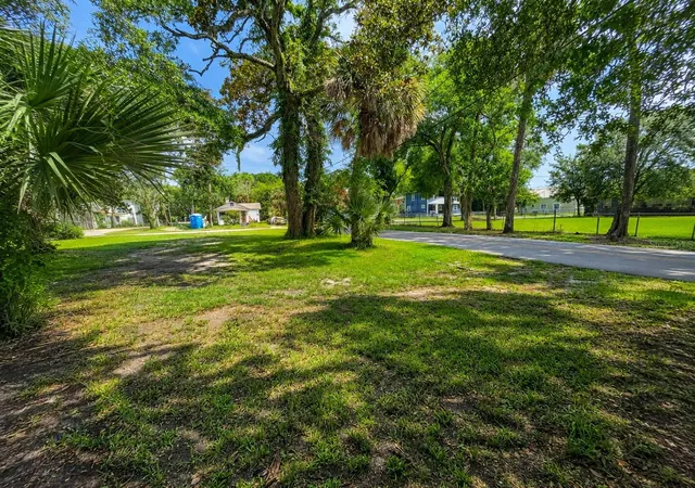 Photo 3 of Land for sale at 547 Live Oak Ave, Daytona Beach, FL 32114 | MLS# FC320232 | Listing updated on 2026-08-24