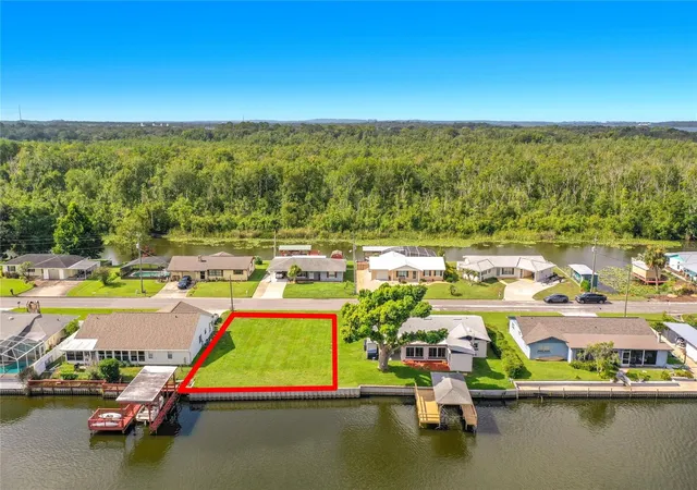 Photo 2 of Land for sale at 13233 Country Clb, Tavares, FL 32778 | MLS# G5115595 | Listing updated on 2026-08-02