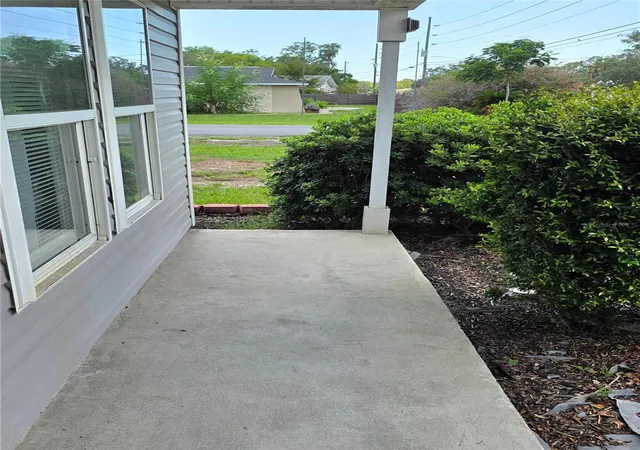 Photo 3 of Single family home for sale at 6210 Alderwood St, Spring Hill, FL 34606 | MLS# W7888012 | Listing updated on 2026-08-25