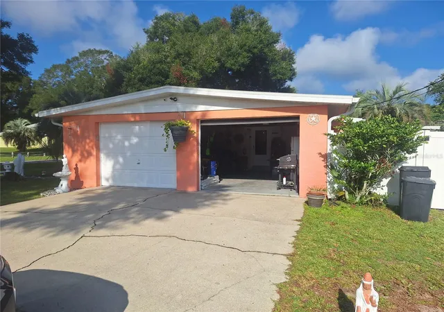 Photo 3 of Single family home for sale at 3755 Se 139th Street, Summerfield, FL 34491 | MLS# TB8533111 | Listing updated on 2026-09-05