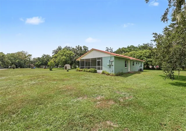 Photo 3 of Single family home for sale at 3149 Sydney Dover Rd, Dover, FL 33527 | MLS# TB8533122 | Listing updated on 2026-09-30