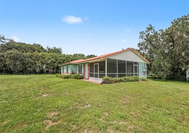 4th image of 3149 Sydney Dover Rd, Dover, FL 33527 | MLS# TB8533122