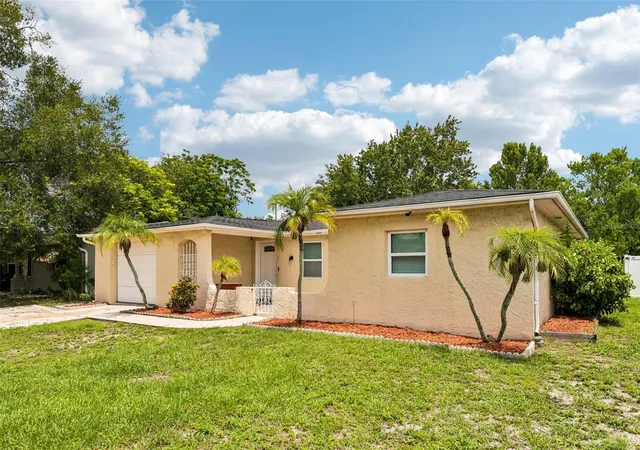 Photo 4 of Single family home for sale at 7303 Heath Dr, Port Richey, FL 34668 | MLS# TB8533129 | Listing updated on 2026-08-27