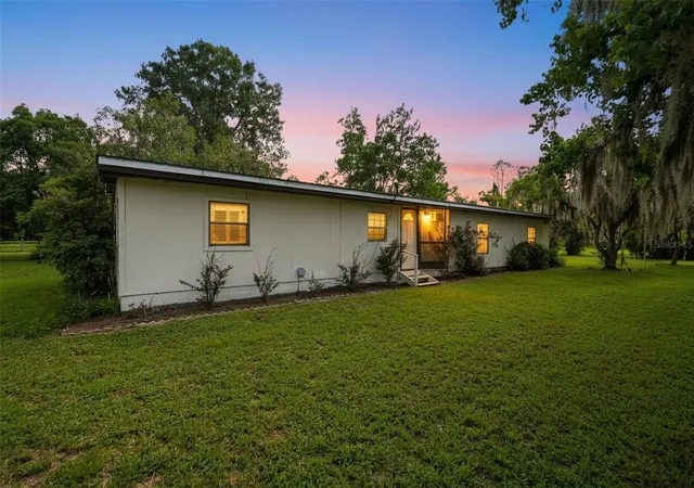 1st image of 13637 Cr 737, Webster, FL 33597 | MLS# G5115599