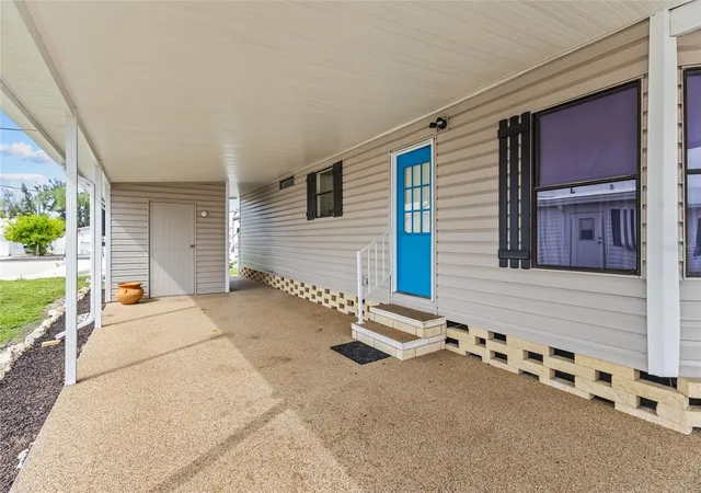 Photo 3 of Manufactured home for sale at 10315 Cortez Rd W #26J, Bradenton, FL 34210 | MLS# TB8533146 | Listing updated on 2026-09-13