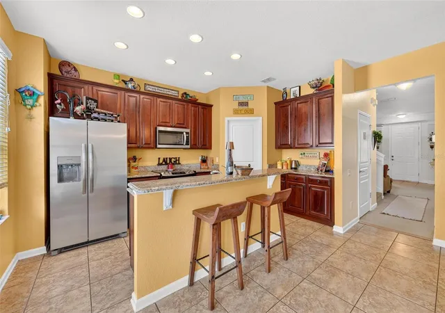 Photo 4 of Townhouse for sale at 12914 Vennetta Way, Windermere, FL 34786 | MLS# O6428484 | Listing updated on 2026-08-31