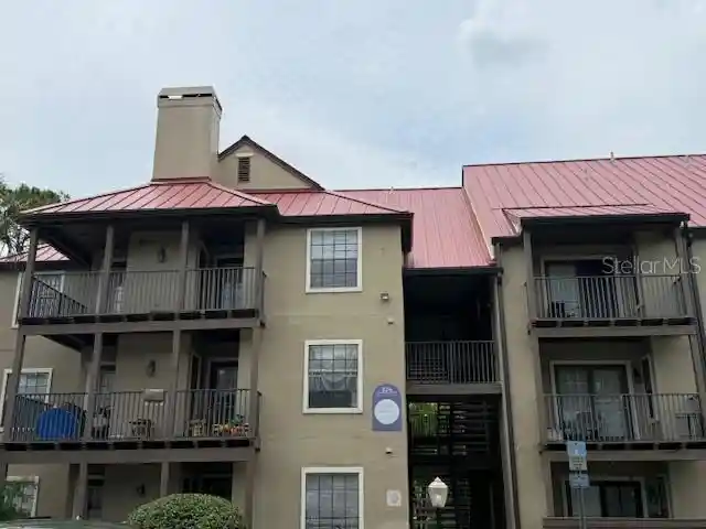 Listing Photo 1 - Condo for sale in 224 Afton Sq located at 224 Afton Sq, Altamonte Springs, FL 32714 - Unit #8-301
