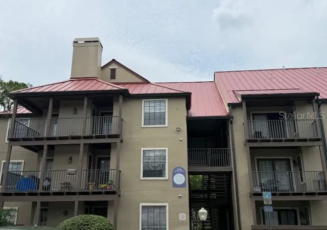 Photo 1 of Condo for sale at 224 Afton Sq #8-301, Altamonte Springs, FL 32714 | MLS# O6428501 | Listing updated on 2026-10-07