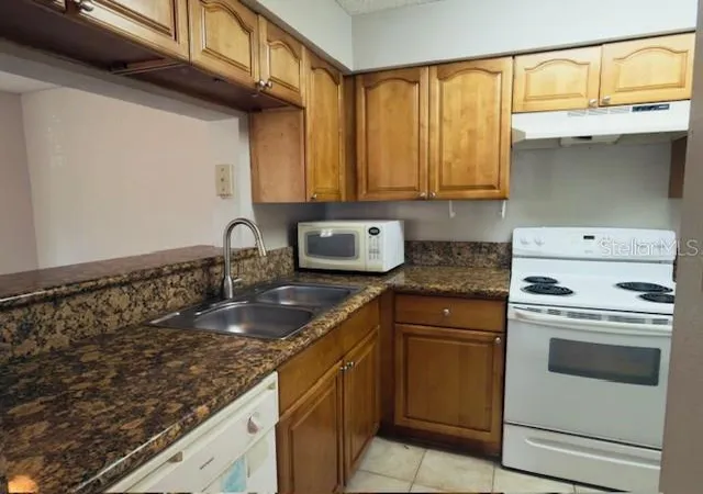 Photo 4 of Condo for sale at 224 Afton Sq #8-301, Altamonte Springs, FL 32714 | MLS# O6428501 | Listing updated on 2026-10-07