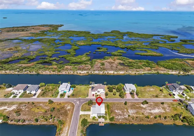 5th image of 3302 Turks Cap Dr, Hernando Beach, FL 34607 | MLS# W7888021