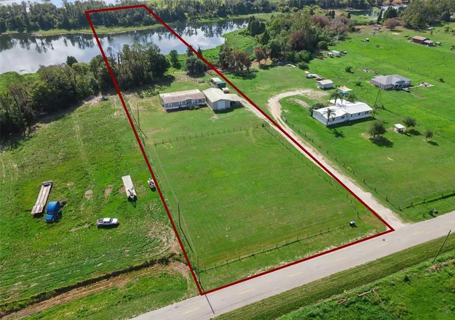 Photo 2 of Manufactured home for sale at 1153 Sand Mountain Rd, Fort Meade, FL 33841 | MLS# L4963836 | Listing updated on 2026-08-06