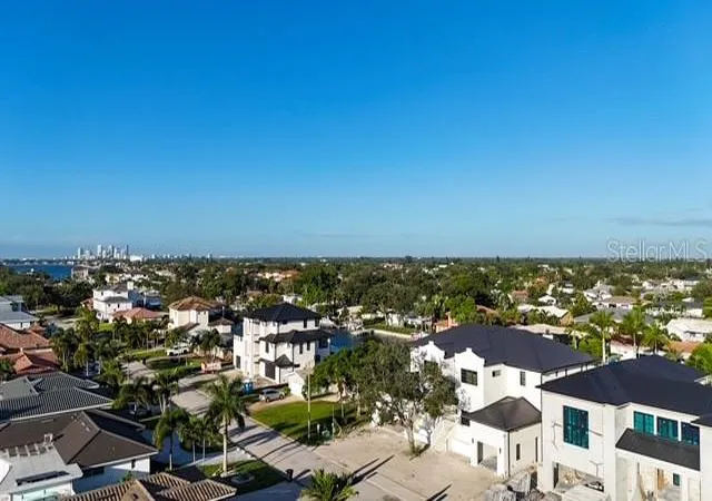 Photo 4 of Single family home for sale at 2051 Illinois Ave NE, Saint Petersburg, FL 33703 | MLS# TB8533168 | Listing updated on 2026-09-23