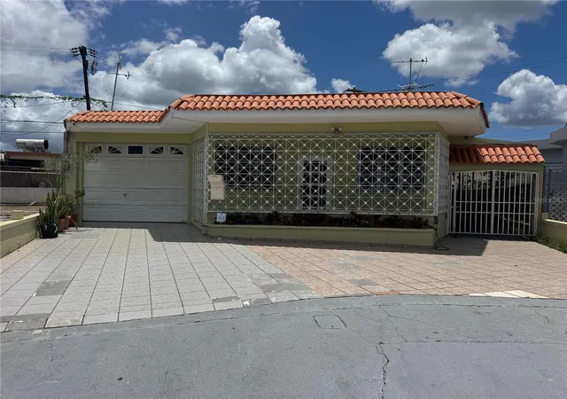 Photo 1 of Single family home for sale at 35 X Colombina, Bayamon, PR 00956 | MLS# PR9123014 | Listing updated on 2026-09-24