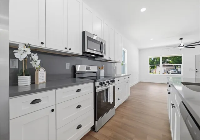 4th image of 5111 68th Street N, Saint Petersburg, FL 33709 | MLS# TB8533173