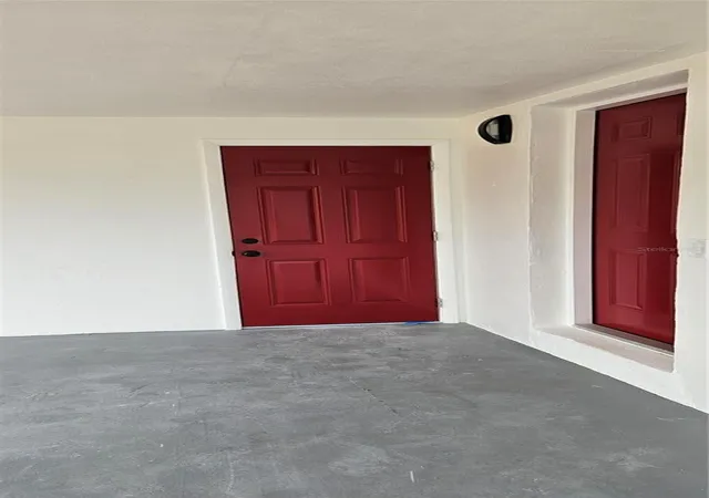 Photo 4 of Single family home for sale at 1304 Hillcrest Dr, Daytona Beach, FL 32114 | MLS# V4950423 | Listing updated on 2026-08-07