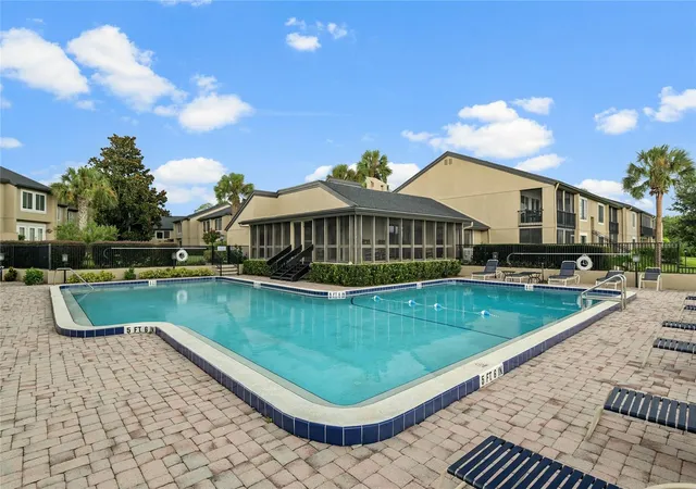 2nd image of 283 W Lake Faith Dr, MAITLAND, FL 32751