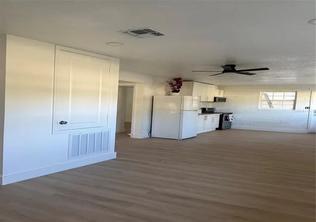 5th image of 5135-5129 Upson Ave, De Leon Springs, FL 32130 | MLS# O6428518