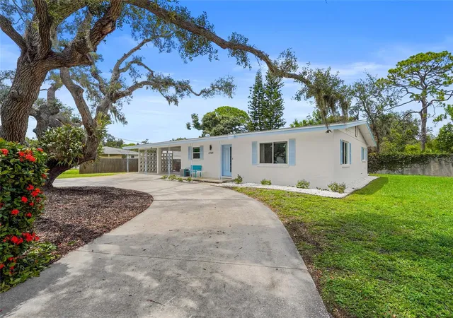 Photo 1 of Single family home for sale at 2709 Marlette St, Sarasota, FL 34231 | MLS# A4701196 | Listing updated on 2026-09-17