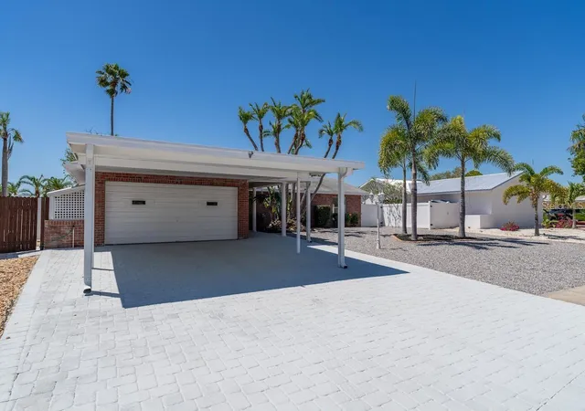 2nd image of 6512 King Palm Wy, Apollo Beach, FL 33572 | MLS# TB8533192