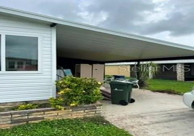 3rd image of 263 Mariner Dr, North Port, FL 34287 | MLS# D6148216