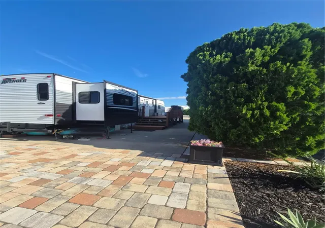17th image of 650 Center Crest Blvd, Davenport, FL 33837 | MLS# S5154498