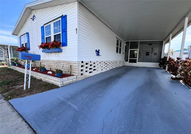 2nd image of 51 Pindo Palm St E, Largo, FL 33770 | MLS# TB8533199