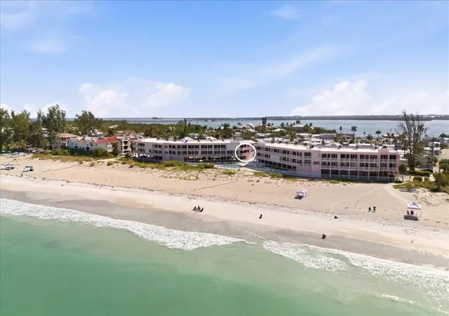 2nd image of 2600 Gulf Dr N, BRADENTON BEACH, FL 34217