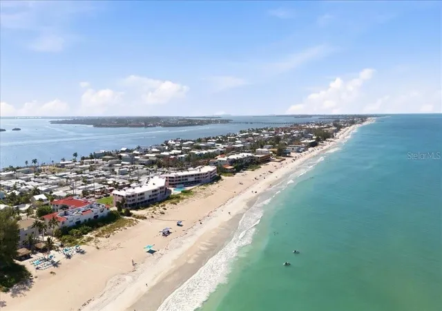 Photo 3 of Condo for sale at 2600 Gulf Dr N #30, Bradenton Beach, FL 34217 | MLS# A4701209 | Listing updated on 2026-10-04