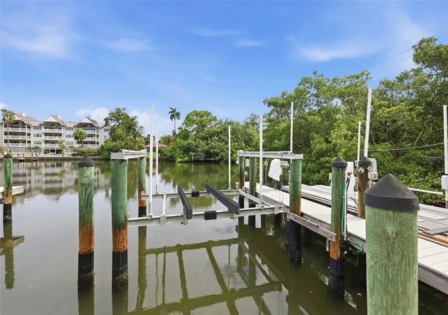 2nd image of 1798 Lincoln Park Cir, Sarasota, FL 34236 | MLS# A4701211