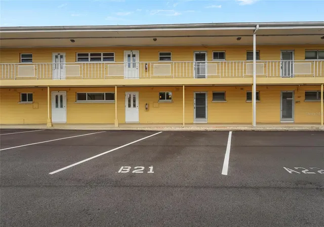 1st image of 2155 Wood St #A22, Sarasota, FL 34237 | MLS# A4701212