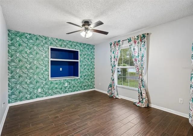 Photo 3 of Single family home for sale at 4717 W Prescott St, Tampa, FL 33616 | MLS# TB8533217 | Listing updated on 2026-10-07