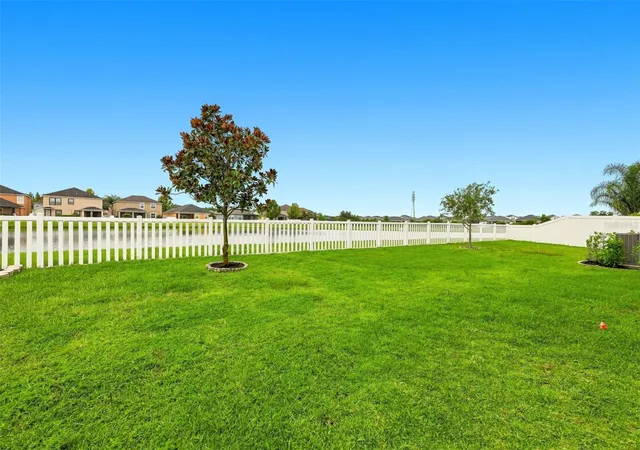 Photo 4 of Single family home for sale at 12335 Ballentrae Forest Dr, Riverview, FL 33579 | MLS# TB8533219 | Listing updated on 2026-09-21