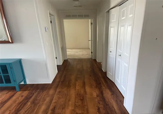 Photo 3 of Manufactured home for sale at 3301 Doreen Dr, Ellenton, FL 34222 | MLS# A4701220 | Listing updated on 2026-08-10