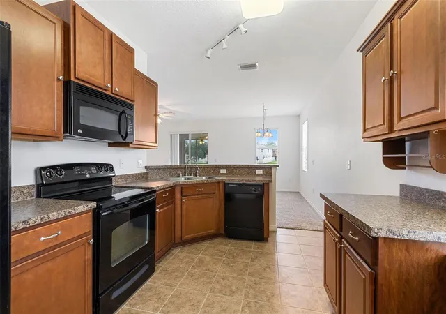Photo 3 of Single family home for sale at 2616 Walden Woods Dr, Plant City, FL 33566 | MLS# G5115609 | Listing updated on 2026-09-30