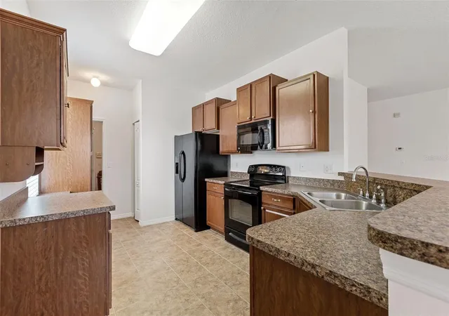 Photo 3 of Single family home for sale at 2616 Walden Woods Dr, Plant City, FL 33566 | MLS# G5115609 | Listing updated on 2026-09-30