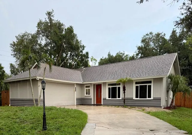 Photo 1 of Single family home for sale at 5274 Cedar Hammock Ct, Sarasota, FL 34232 | MLS# O6428594 | Listing updated on 2026-09-11