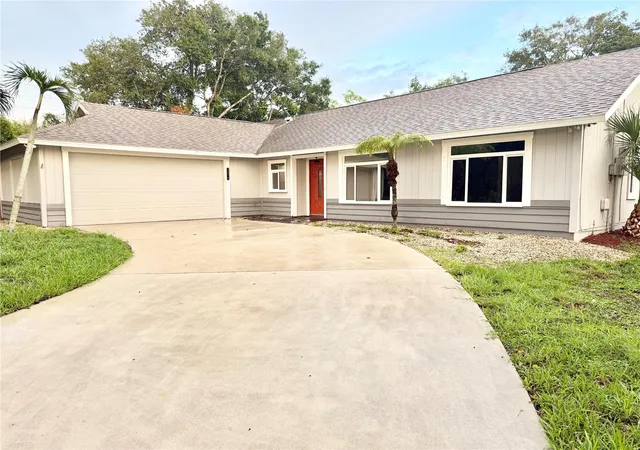 Photo 2 of Single family home for sale at 5274 Cedar Hammock Ct, Sarasota, FL 34232 | MLS# O6428594 | Listing updated on 2026-09-11