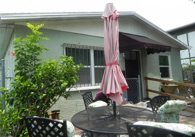 Photo 1 of Single family home for sale at 2021 16th Avenue S, Saint Petersburg, FL 33712 | MLS# TB8533244 | Listing updated on 2026-09-23