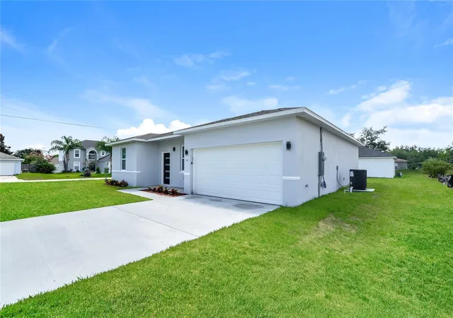 Photo 2 of Single family home for sale at 102 Conch Way, Kissimmee, FL 34759 | MLS# C7528891 | Listing updated on 2026-10-08
