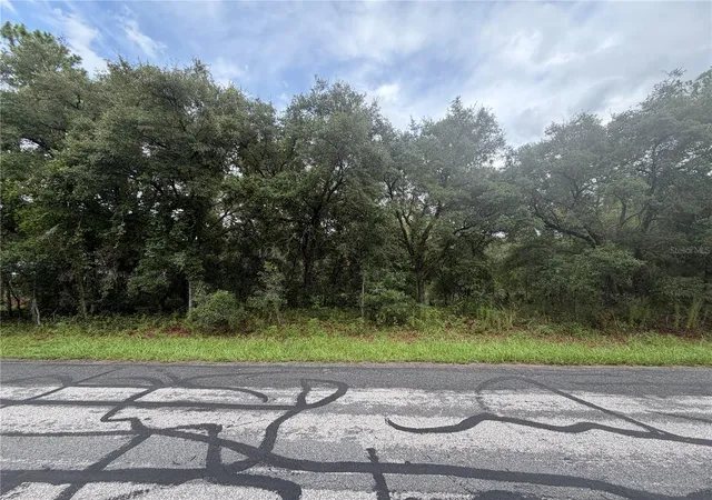 Photo 2 of Sale Pending at 3913 N Eisenhower Ave, Hernando, FL 34442 | MLS# G5115612 | Listing updated on 2026-09-25