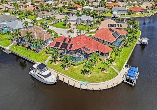 Photo 2 of Single family home for sale at 3323 Dominica Ct, Punta Gorda, FL 33950 | MLS# C7528893 | Listing updated on 2026-10-03